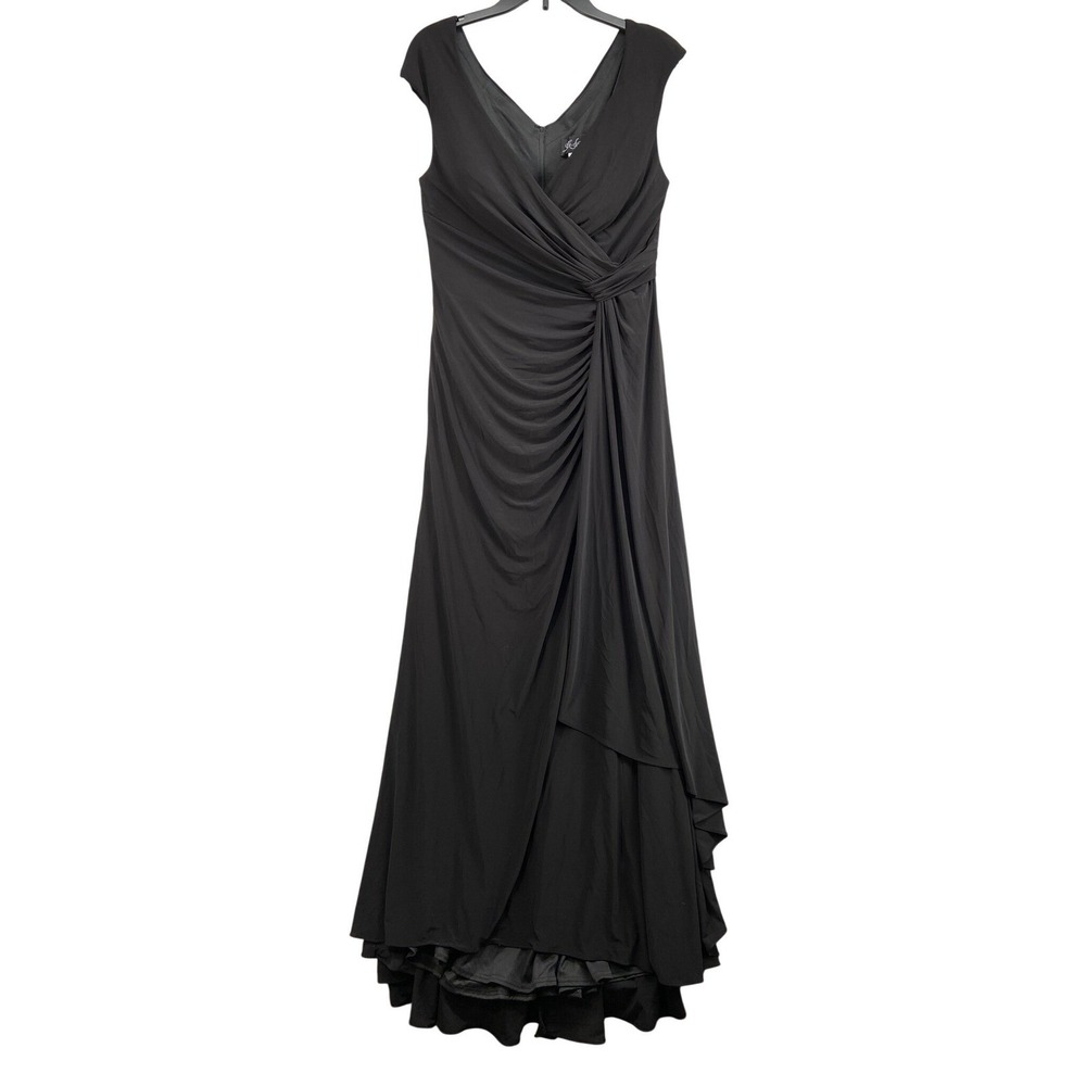 New La Femme Gown Sz 16 Black Ruched V-Neck Tiered Evening Dress Formal MOB